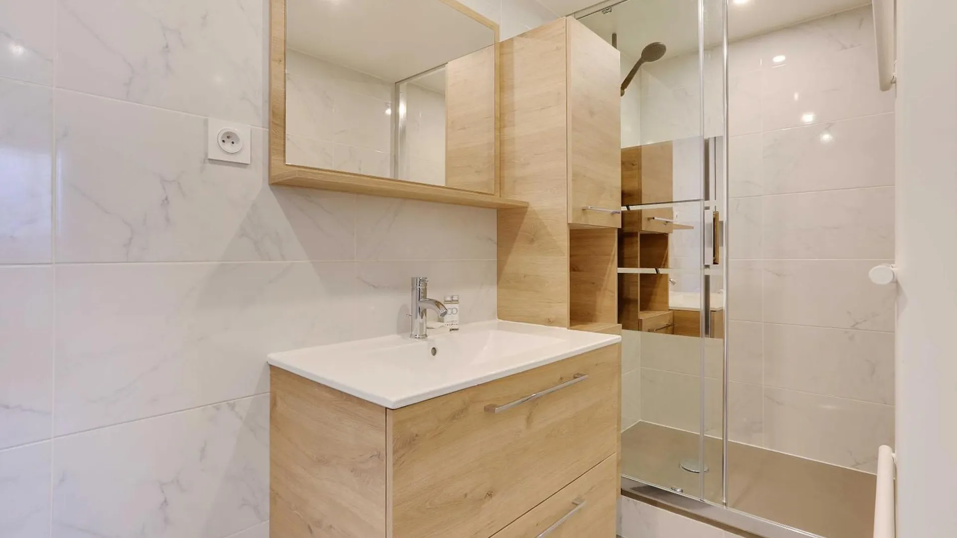 Amazing 1bdr-4p Beaubourg - Le Marais Apartment *